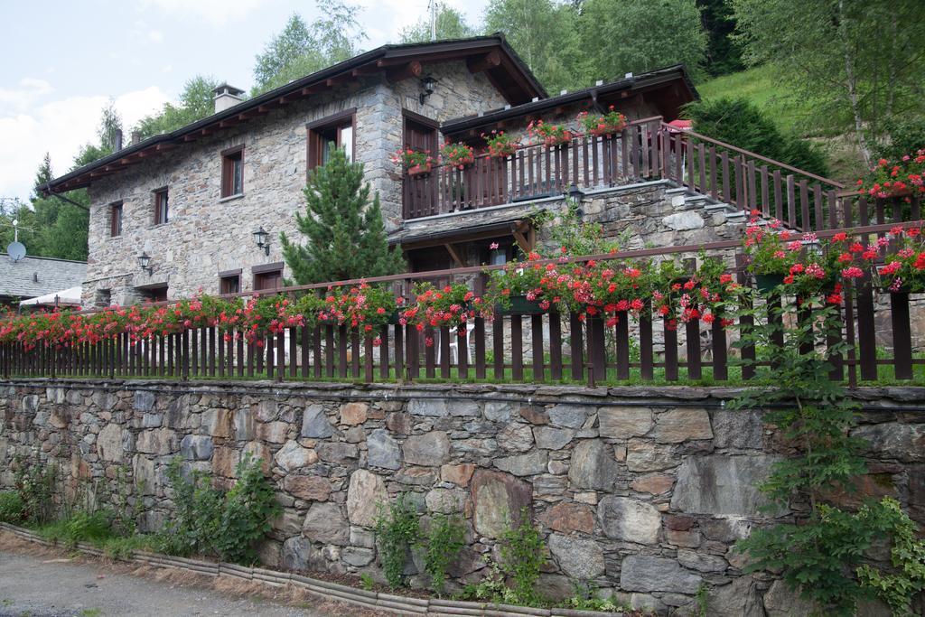 הוילה Mazzo di Valtellina Agriturismo Al Castagneto מראה חיצוני תמונה